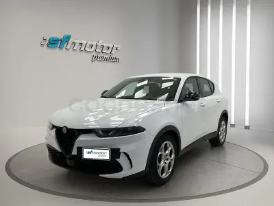 Usado Alfa Romeo Tonale Sprint 131 CV (96 kW) 2022 Blanco SUV