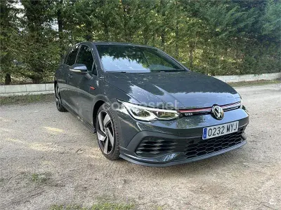 Usado VW Golf VII GTI Clubsport 301 CV (221 kW) 2021 Gris / plata Utilitario