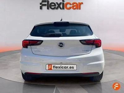 Brugt Opel Astra Dynamic 125 HK (91 kW) 2018 Hvid Sedan
