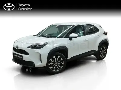 Usado Toyota Yaris Cross Active 116 CV (85 kW) 2022 Blanco SUV