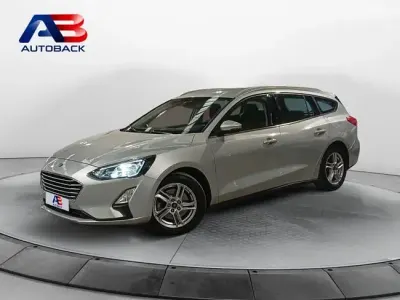 Usado Ford Focus Trend 125 CV (91 kW) 2021 Gris / plata Familiar