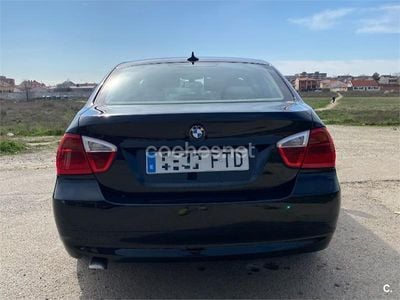 Käytetty BMW 320 163 HP (119 kW) 2007 Musta Sedan