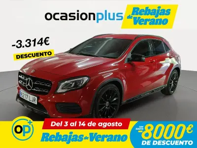 Usado Mercedes GLA180 122 CV (89 kW) 2020 Rojo SUV
