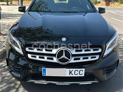 Mercedes GLA220