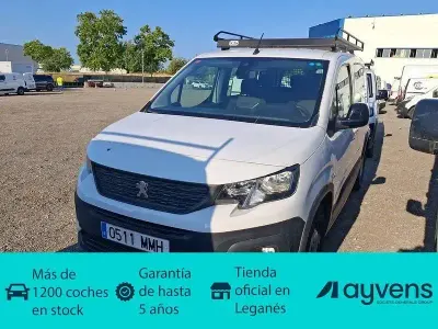 Usado Peugeot Rifter Active 102 CV (75 kW) 2023 Blanco Monovolumen