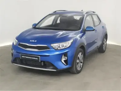 Usado Kia Stonic 100 CV (73 kW) 2025 Azul SUV