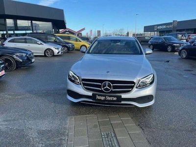 usado Mercedes E300 Limousine Navi KAM ACC PDC SpurH SD LM