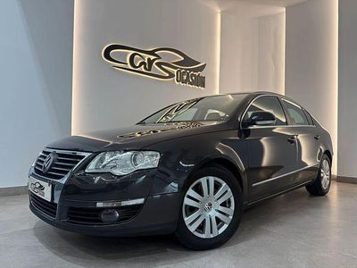 Usado VW Passat Highline 140 CV (102 kW) 2007 Negro Berlina