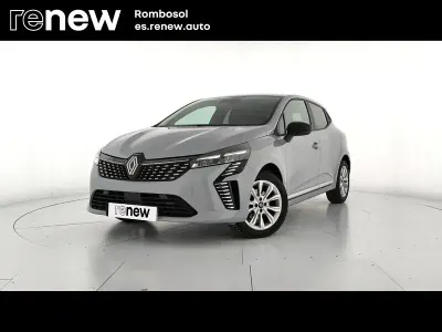 Käytetty Renault Clio V Evolution 100 HP (73 kW) 2025 Harmaa Sedan