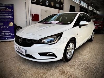 Usado Opel Astra Elegance 110 CV (80 kW) 2017 Blanco Berlina