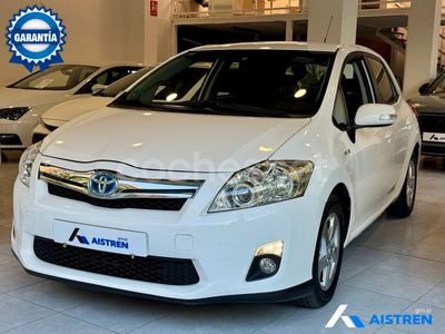 Toyota Auris Hybrid