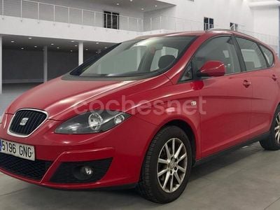 Rojo Usado 2009 Seat Altea XL Style Monovolumen | 6499 € (Precio justo)
