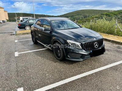 Mercedes GLA220