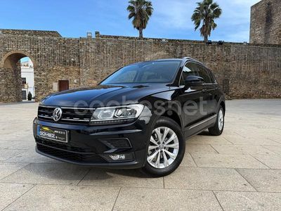 Negro Usado 2021 VW Tiguan Life SUV | 21.990 € (Precio justo)
