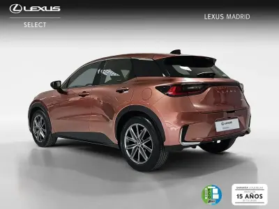 Usado Lexus LBX 136 CV (100 kW) 2025 Marrón SUV