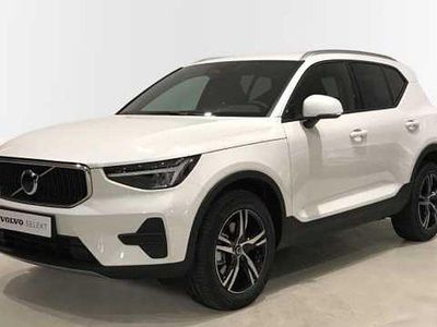 Blanco Nuevo 2025 Volvo XC40 Core SUV | 41.500 € (Un poco caro)