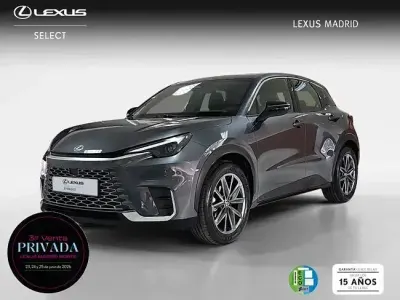 Usado Lexus LBX 136 CV (100 kW) 2025 Gris SUV