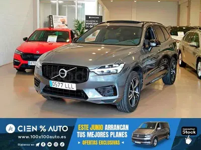 Usado Volvo XC60 R-Design 390 CV (286 kW) 2020 Gris / plata SUV