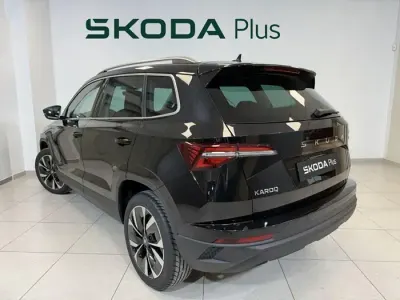 Usado Skoda Karoq 150 CV (110 kW) 2026 Negro SUV