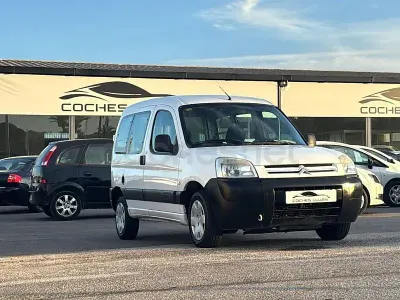 Usado Citroën Berlingo Tonic 75 CV (55 kW) 2011 Blanco Monovolumen