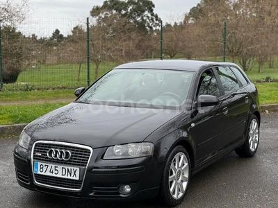 Usado Audi A3 Sportback Ambiente 105 CV (77 kW) 2005 Negro Utilitario