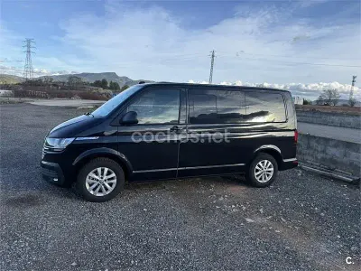 Usado VW Multivan 150 CV (110 kW) 2022 Negro Monovolumen