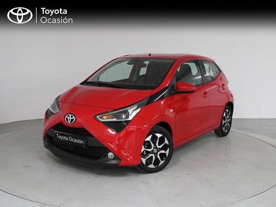 Usado Toyota Aygo X-play 72 CV (52 kW) 2019 Blanco Utilitario