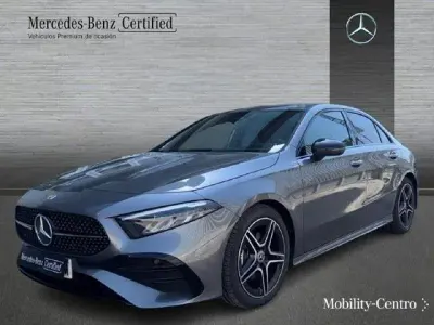 Usado Mercedes A180 116 CV (85 kW) 2025 Gris montaña Berlina