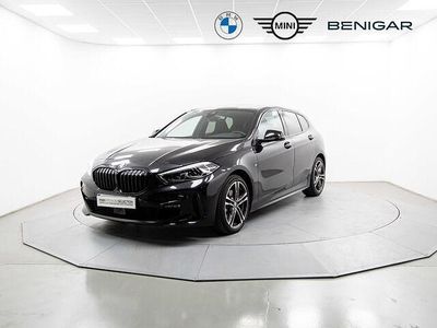 Negro Usado 2024 BMW 118 Comfort Edition Utilitario | 32.500 € (Un poco caro)