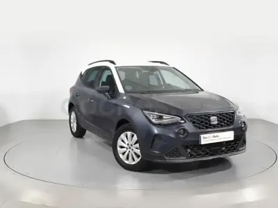 Usado Seat Arona Style 115 CV (84 kW) 2025 Blanco SUV