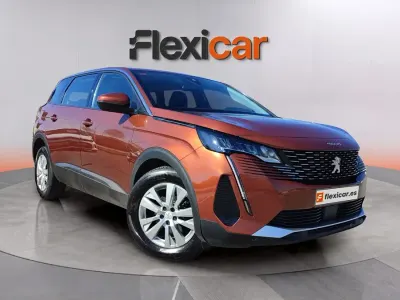 Usado Peugeot 5008 GT 180 CV (132 kW) 2021 Marrón SUV