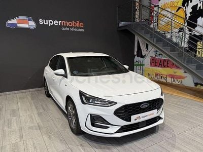 Begagnad Ford Focus ST-Line 125 HK (91 kW) 2023 Vit Sedan