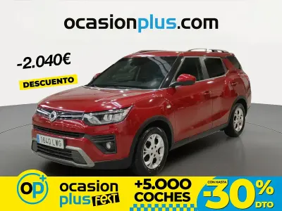 Usado SsangYong Tivoli 163 CV (119 kW) 2022 Rojo SUV