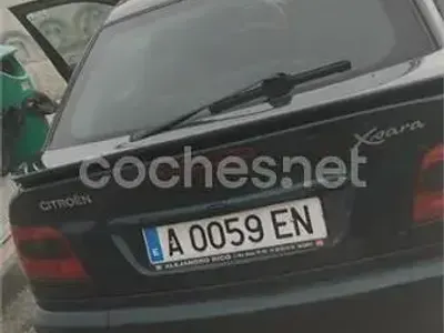 Usado Citroën Xsara 71 CV (52 kW) 2002 Verde Coupe