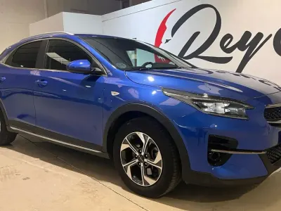Usado Kia XCeed 120 CV (88 kW) 2022 Azul SUV