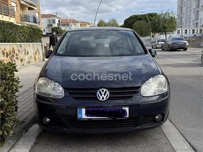 Usado VW Golf IV Trendline 115 CV (84 kW) 2005 Azul Berlina