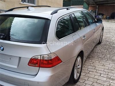 Usado BMW 523 177 CV (130 kW) 2007 Gris / plata Familiar