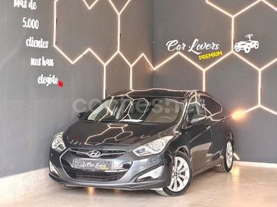 Usado Hyundai i40 115 CV (84 kW) 2013 Gris / plata Berlina
