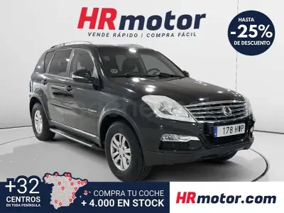 Usado SsangYong Rexton Premium Plus 155 CV (114 kW) 2014 Blanco SUV