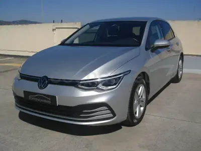 Usado VW Golf VIII Life 110 CV (80 kW) 2023 Gris / plata Berlina
