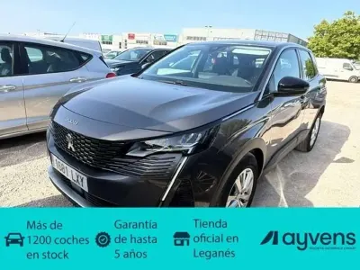 Usado Peugeot 3008 Active 131 CV (96 kW) 2022 Gris SUV