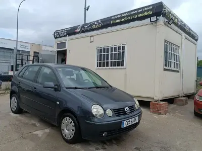 Brugt VW Polo Advance 70 HK (51 kW) 2005 Sort Hatchback