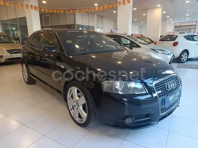 Usado Audi A3 Ambiente 140 CV (102 kW) 2006 Negro Utilitario