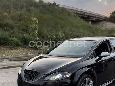 Usado Seat Leon FR 200 CV (147 kW) 2007 Negro Utilitario