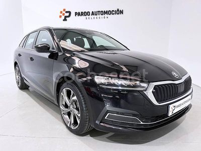 Negro Usado 2024 Skoda Octavia Familiar | 29.900 € (Precio justo)