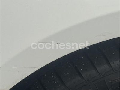 Usado Opel Zafira Tourer Excellence 165 CV (121 kW) 2012 Blanco Monovolumen