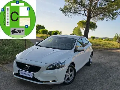 Usado Volvo V40 Inscription 120 CV (88 kW) 2017 Blanco Berlina