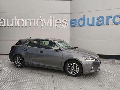 Lexus CT200h