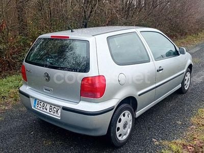 Gris / plata Usado 2001 VW Polo Conceptline Berlina | 3000 € (Precio justo)