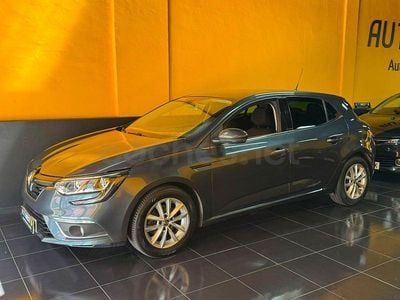 Begagnad Renault Mégane IV Intens 110 HK (80 kW) 2017 Grå Sedan